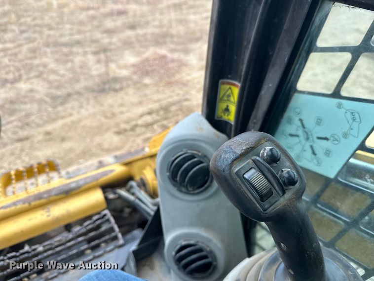 image for item DW4316 2013 Caterpillar 277C2 tracked skid steer loader