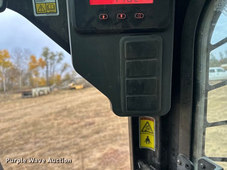 image for item DW4316 2013 Caterpillar 277C2 tracked skid steer loader