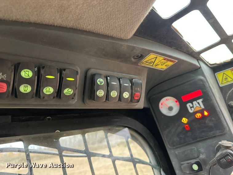 image for item DW4316 2013 Caterpillar 277C2 tracked skid steer loader