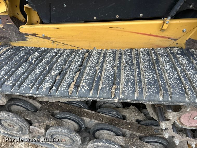 image for item DW4316 2013 Caterpillar 277C2 tracked skid steer loader