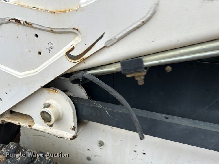 image for item DW4317 2006 Bobcat S185 skid steer loader