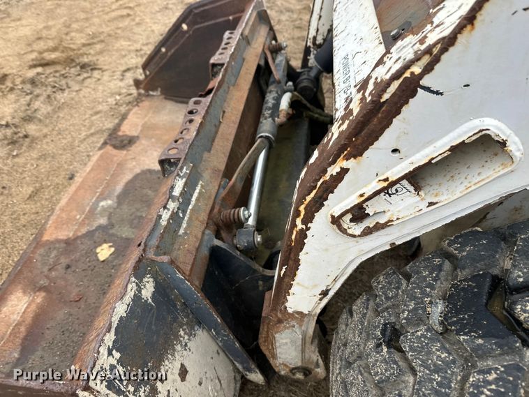 image for item DW4317 2006 Bobcat S185 skid steer loader