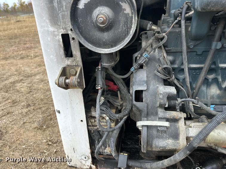 image for item DW4317 2006 Bobcat S185 skid steer loader