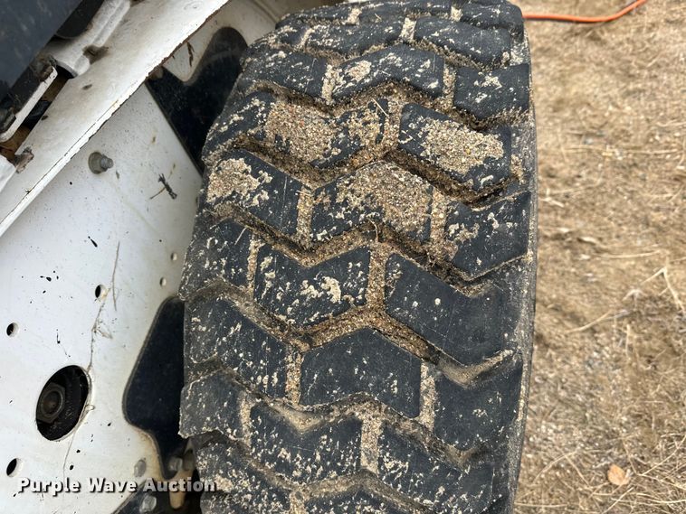 image for item DW4317 2006 Bobcat S185 skid steer loader