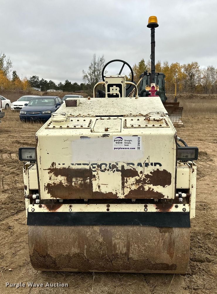 image for item DW4318 Ingersoll Rand DD-25 double drum vibratory roller
