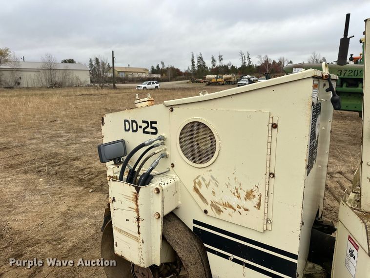 image for item DW4318 Ingersoll Rand DD-25 double drum vibratory roller