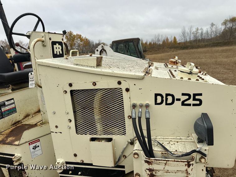 image for item DW4318 Ingersoll Rand DD-25 double drum vibratory roller