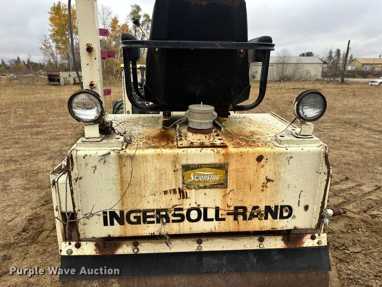 image for item DW4318 Ingersoll Rand DD-25 double drum vibratory roller