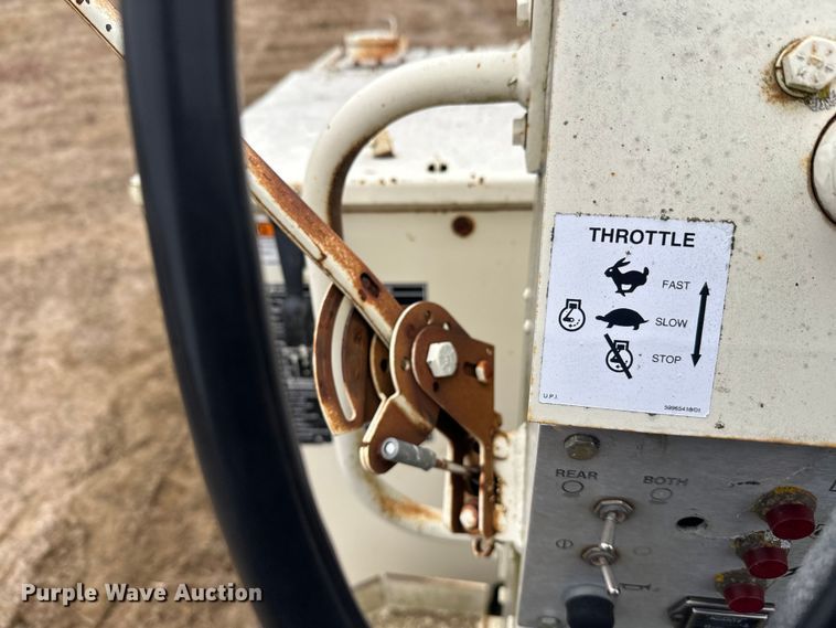 image for item DW4318 Ingersoll Rand DD-25 double drum vibratory roller