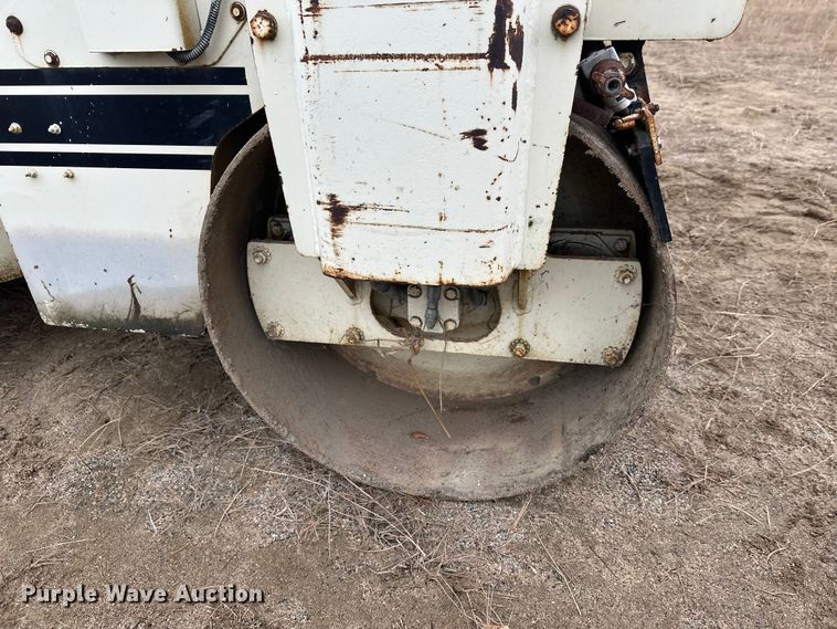 image for item DW4318 Ingersoll Rand DD-25 double drum vibratory roller