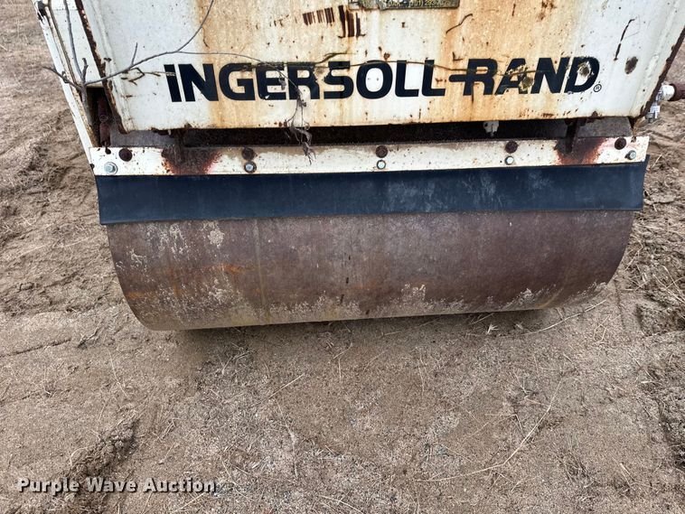 image for item DW4318 Ingersoll Rand DD-25 double drum vibratory roller