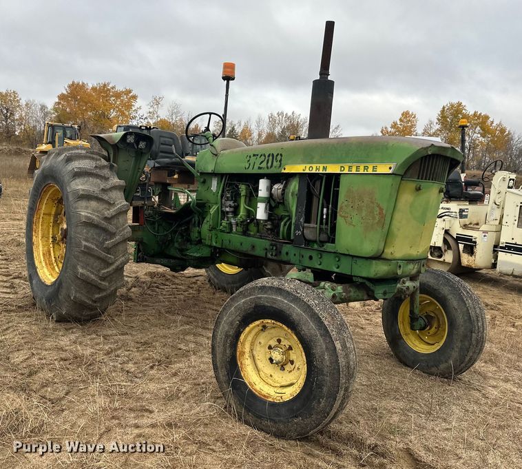 image for item DW4319 1968 John Deere 4020 tractor