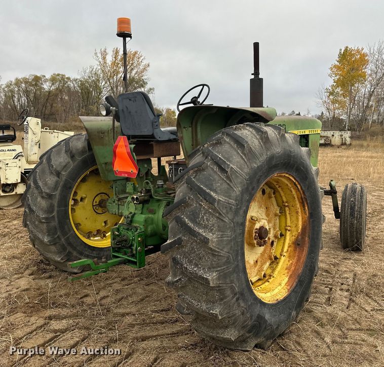 image for item DW4319 1968 John Deere 4020 tractor