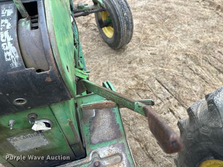 image for item DW4319 1968 John Deere 4020 tractor