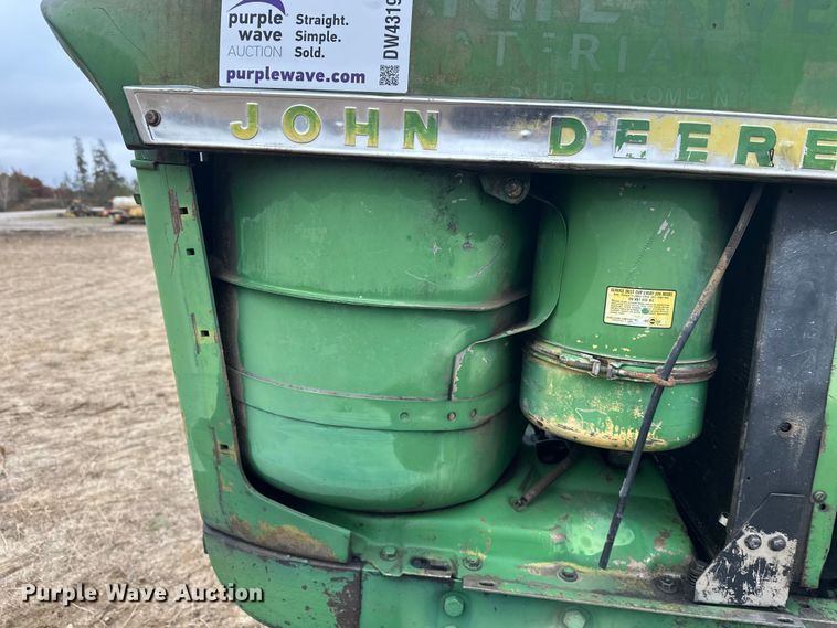 image for item DW4319 1968 John Deere 4020 tractor