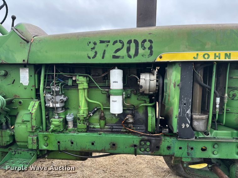 image for item DW4319 1968 John Deere 4020 tractor