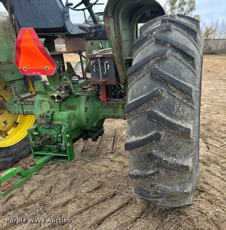 image for item DW4319 1968 John Deere 4020 tractor