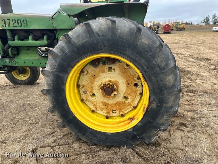 image for item DW4319 1968 John Deere 4020 tractor