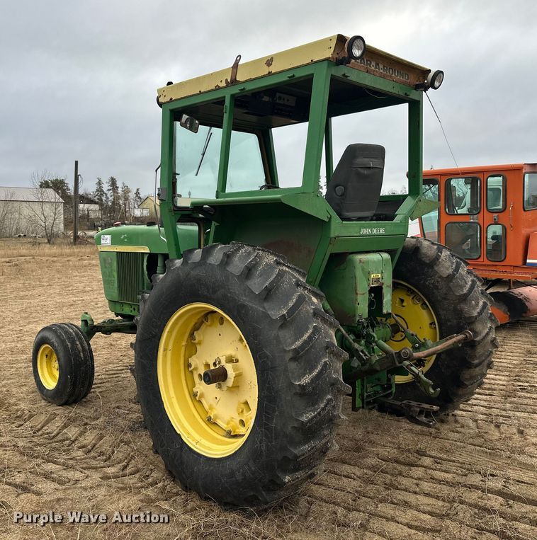 image for item DW4320 1970 John Deere 4020 tractor