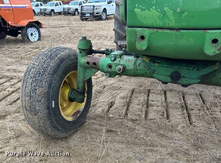 image for item DW4320 1970 John Deere 4020 tractor