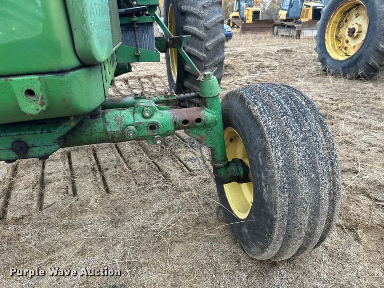 image for item DW4320 1970 John Deere 4020 tractor