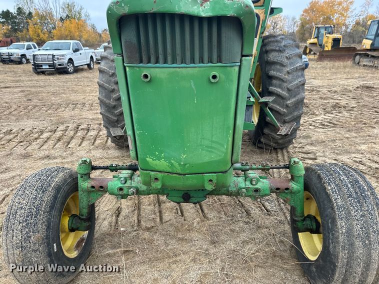 image for item DW4320 1970 John Deere 4020 tractor