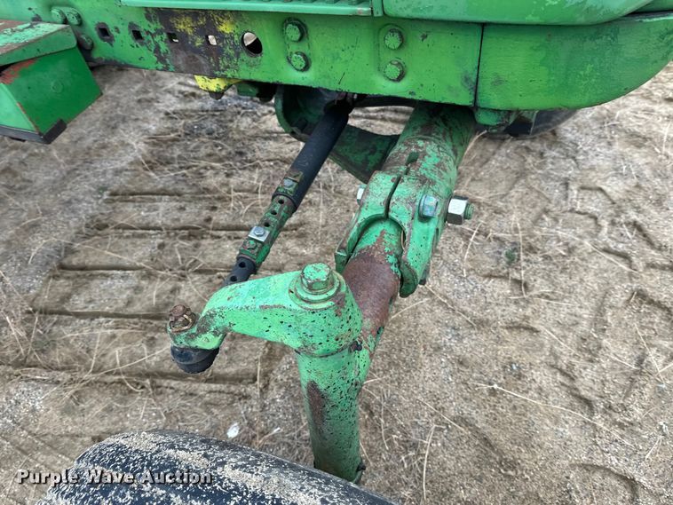 image for item DW4320 1970 John Deere 4020 tractor