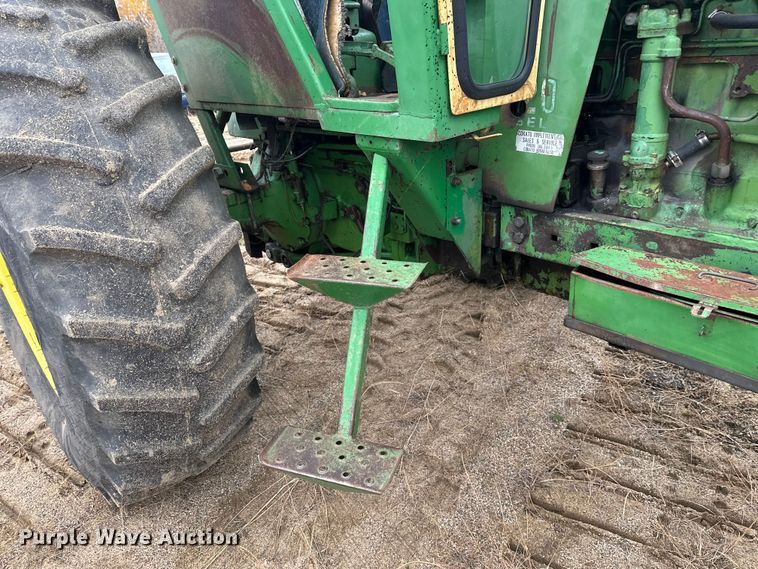 image for item DW4320 1970 John Deere 4020 tractor