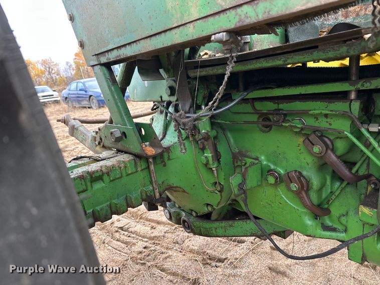 image for item DW4320 1970 John Deere 4020 tractor