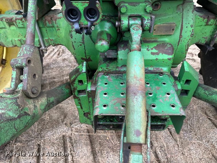 image for item DW4320 1970 John Deere 4020 tractor