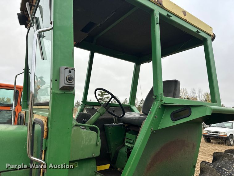 image for item DW4320 1970 John Deere 4020 tractor