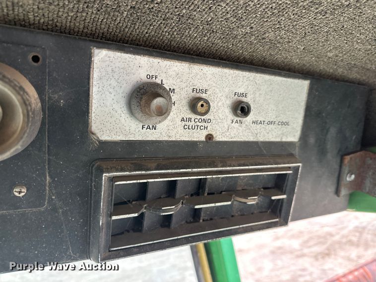 image for item DW4320 1970 John Deere 4020 tractor