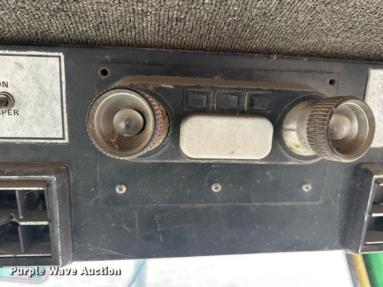 image for item DW4320 1970 John Deere 4020 tractor