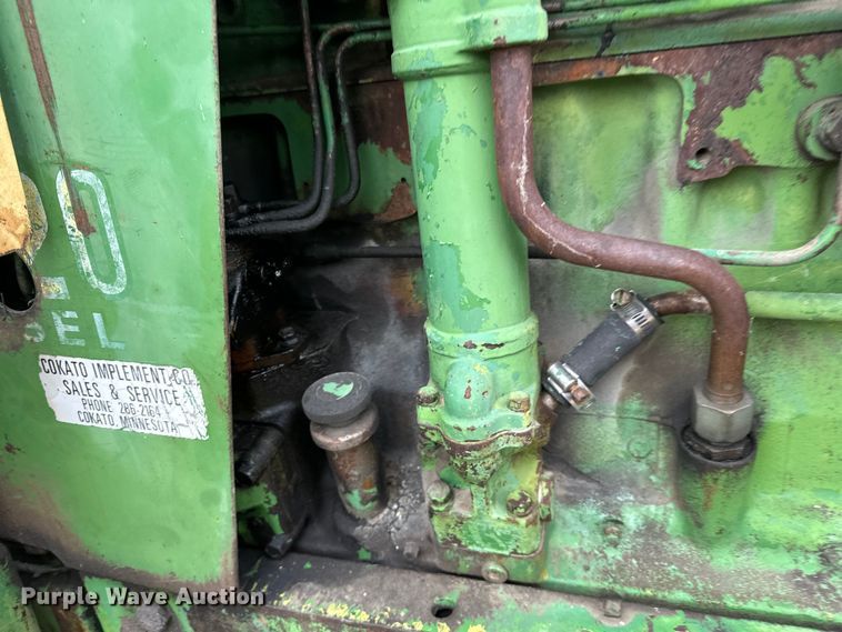 image for item DW4320 1970 John Deere 4020 tractor
