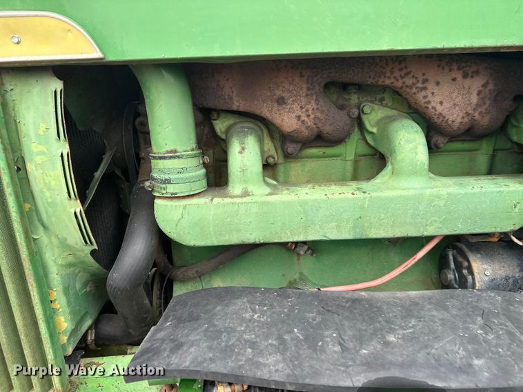 image for item DW4320 1970 John Deere 4020 tractor