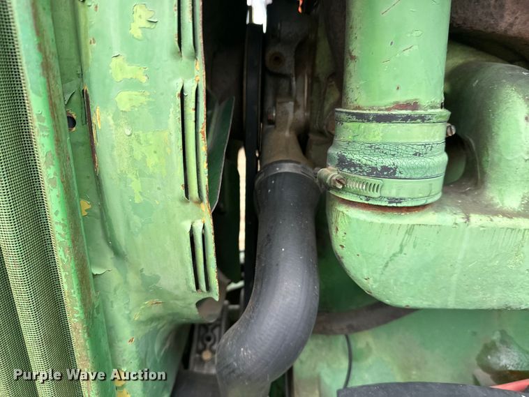 image for item DW4320 1970 John Deere 4020 tractor