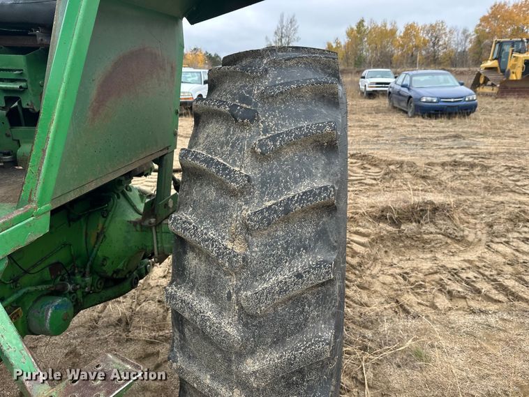 image for item DW4320 1970 John Deere 4020 tractor