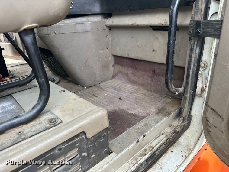 image for item DW4321 2007 International 9400i semi truck