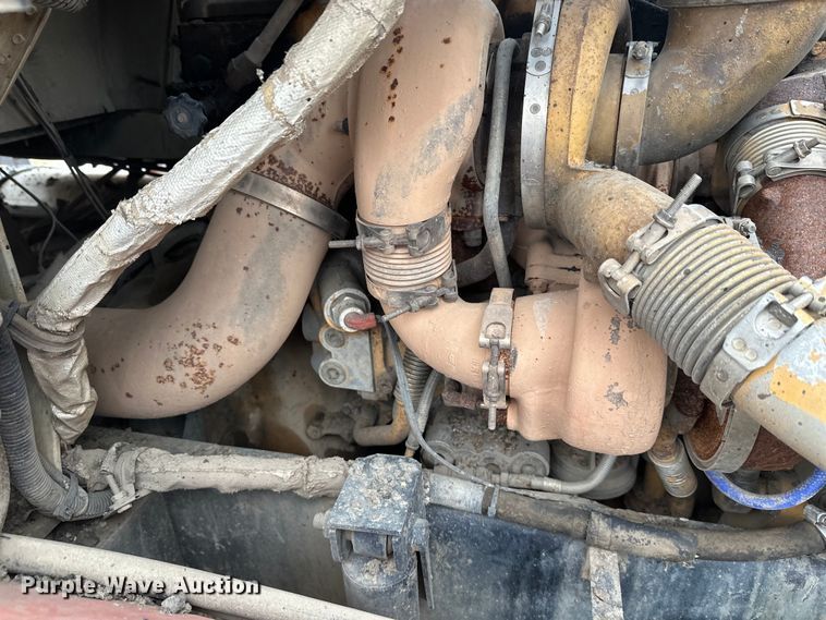 image for item DW4321 2007 International 9400i semi truck