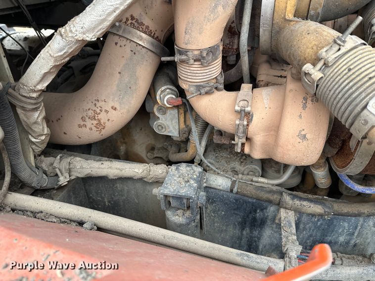 image for item DW4321 2007 International 9400i semi truck