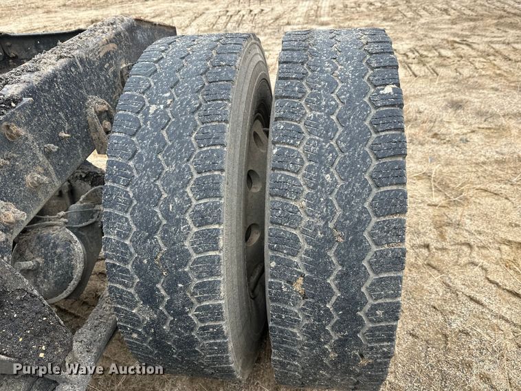 image for item DW4321 2007 International 9400i semi truck