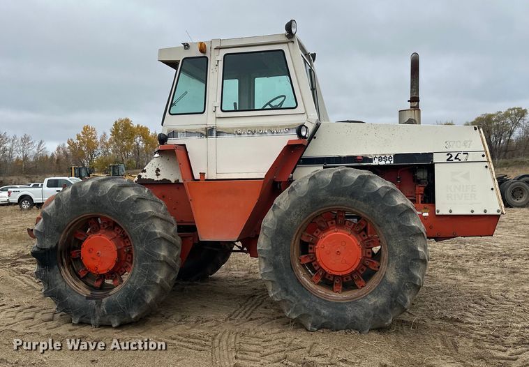 image for item DW4322 Case 2470 4WD tractor