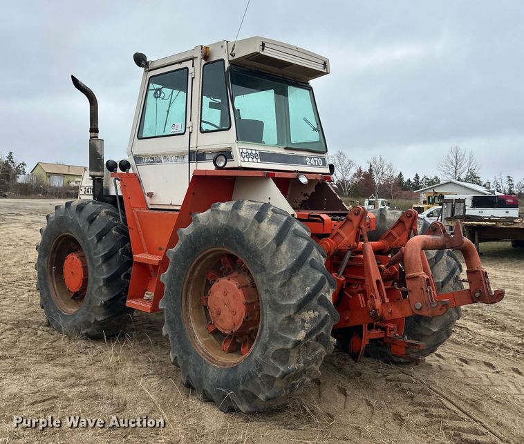 image for item DW4322 Case 2470 4WD tractor