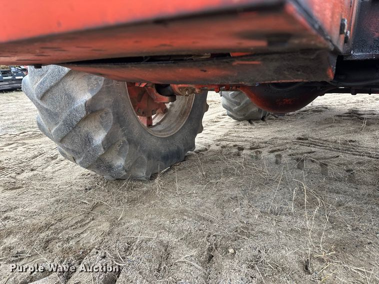 image for item DW4322 Case 2470 4WD tractor