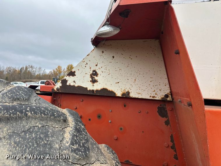 image for item DW4322 Case 2470 4WD tractor