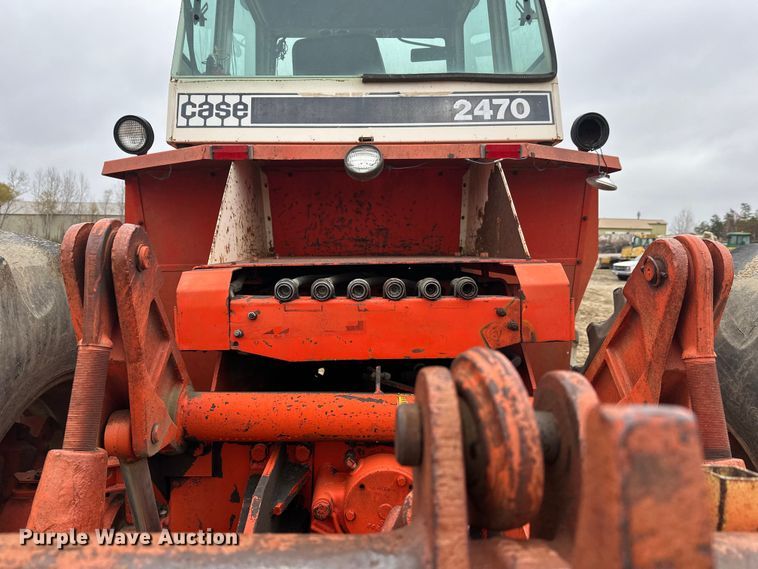 image for item DW4322 Case 2470 4WD tractor