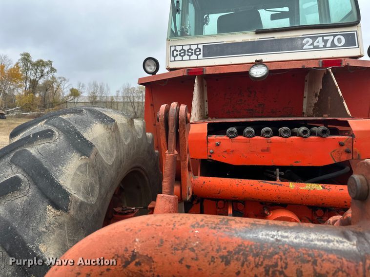 image for item DW4322 Case 2470 4WD tractor