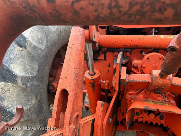 image for item DW4322 Case 2470 4WD tractor