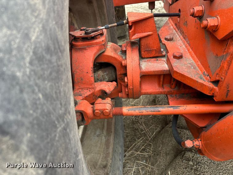 image for item DW4322 Case 2470 4WD tractor