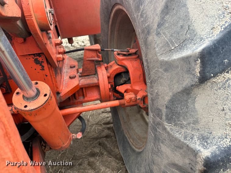 image for item DW4322 Case 2470 4WD tractor